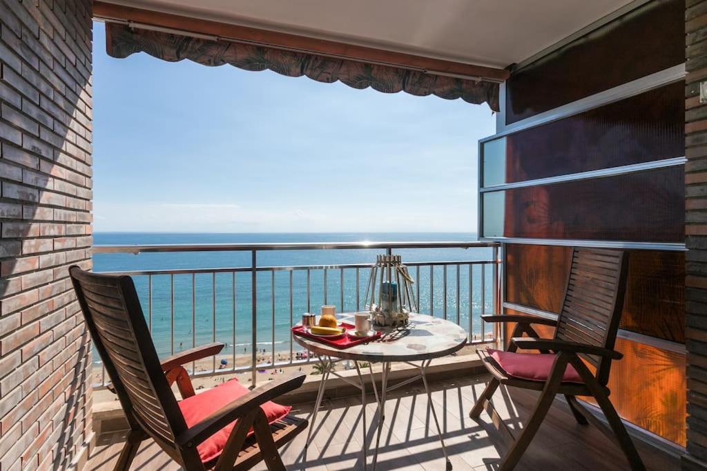 Apartamento Con Vistas Al Mar Primera Linea De Playa Del Postiguet Alicante Esterno foto